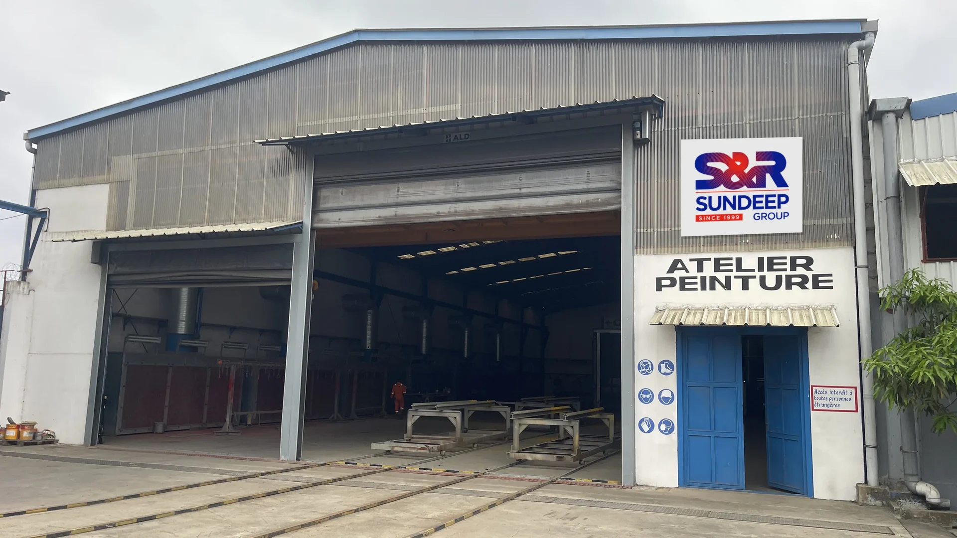Anti-corrosion treatment hall, Pointe-Noire